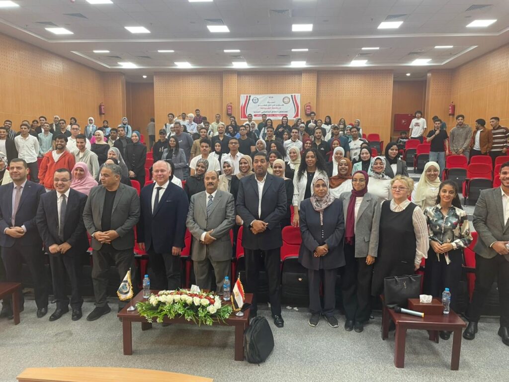 زايتشيكوف في زيارة لجامعة الغردقة