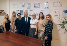 زايتشيكوف يزور المدارس الروسية بالغردقة