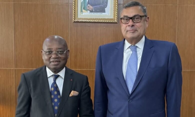 مشاركة نائب وزير الخارجية في مراسم تنصيب رئيس كوت ديفوار مشاركة نائب وزير الخارجية في مراسم تنصيب رئيس كوت ديفوار