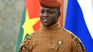 رئيس بوركينافاسو في ذكرى الاستقلال : نحن مراقبون والناس يتابعوننا وليس امامنا خيار سوى النجاح