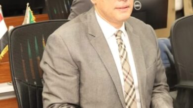 محافظ الجيزة يتابع انتظام فتح اللجان الانتخابية بالدائرة الثامنة “إمبابة والمنيرة الغربية” في أول أيام انتخابات مجلس النواب من داخل مركز السيطرة