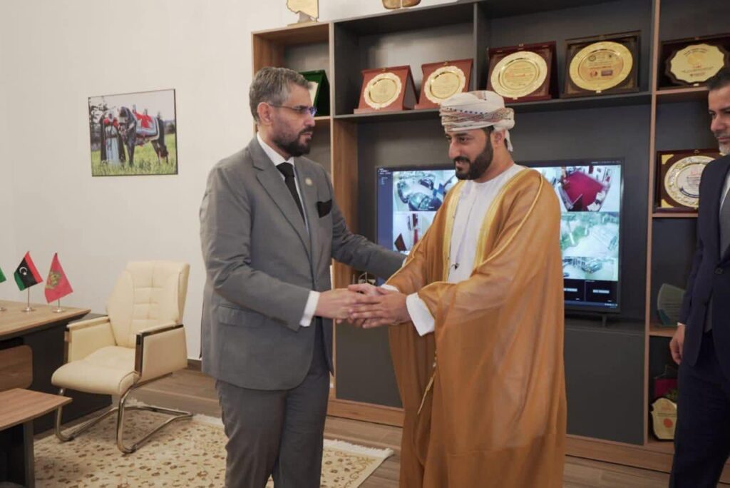 نائب رئيس البرلمان العربي يقدّم التعزية في الفريق أول ركن محمد الحداد ورفاقه خلال زيارة للسفارة الليبية بالقاهرة