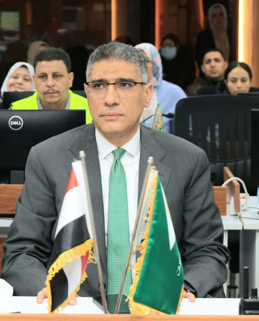 محافظ الجيزة يتابع جهود مديرية الصحة في التفتيش على ٣٠ منشأة طبية ورصد الأنشطة المخالفة لضبط المنظومة العلاجية محافظ الجيزة يتابع جهود مديرية الصحة في التفتيش على ٣٠ منشأة طبية ورصد الأنشطة المخالفة لضبط المنظومة العلاجية