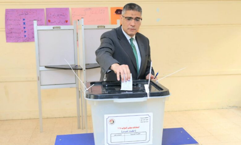 محافظ الجيزة يُدلي بصوته في انتخابات مجلس النواب 2025 محافظ الجيزة يُدلي بصوته في انتخابات مجلس النواب 2025