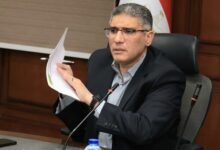 محافظ الجيزة يعقد لقاءً موسعًا مع رؤساء الأحياء والمراكز لتنظيم متابعة ورفع كفاءة 74 نفقًا أسفل الطريق الدائري