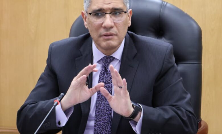 محافظ الجيزة يترأس اجتماع المجلس الإقليمي للسكان لمتابعة مؤشرات الخصائص السكانية لعام 2025 وخطة العمل في العام الجديد بحضور نائب وزير الصحة والسكان