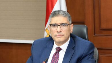 محافظ الجيزة يتابع الاستعدادات النهائية لإطلاق القافلة الطبية المجانية إلى الواحات البحرية بالتعاون مع المجتمع المدني