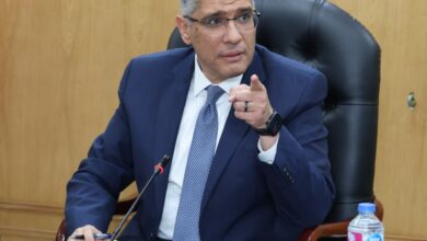 المحافظ : تكثيف اللقاءات التوعوية وحماية الأطفال أولوية في العمل التنفيذي