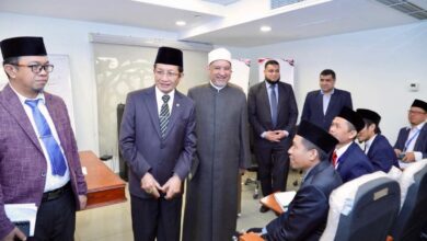 وزير الشؤون الدينية الإندونيسية يزور “أكاديمية الأزهر العالمية” ويشيد بدور “الأزهر ” في تأهيل الأئمة الوافدين