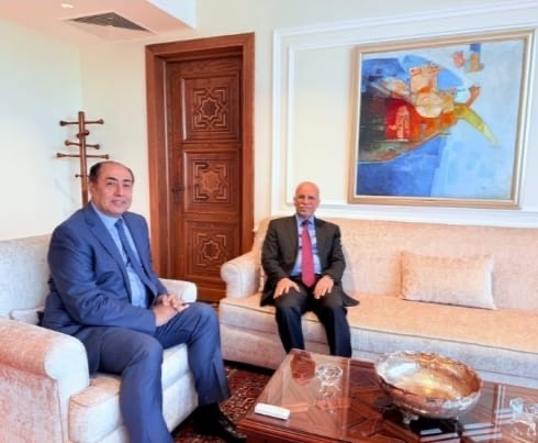 سفير جمهورية العراق في القاهرة يلتقي الأمينَ العامَّ المساعدَ لجامعةِ الدولِ العربيّة