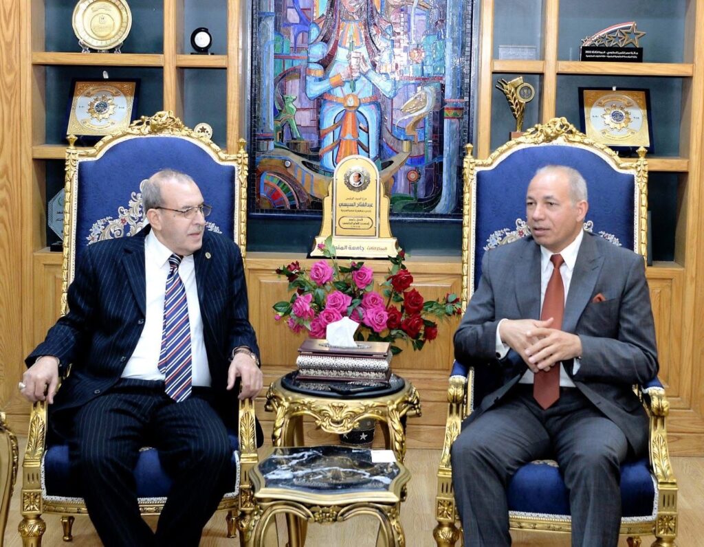 السفير الأمين العام المساعد لجامعة الدول العربية مدير عام الصندوق العربي للمعونة الفنية للدول الإفريقية يلتقي برئيس جامعة المنصورة