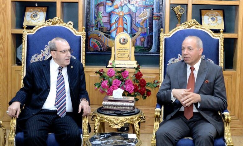 السفير الأمين العام المساعد لجامعة الدول العربية مدير عام الصندوق العربي للمعونة الفنية للدول الإفريقية يلتقي برئيس جامعة المنصورة