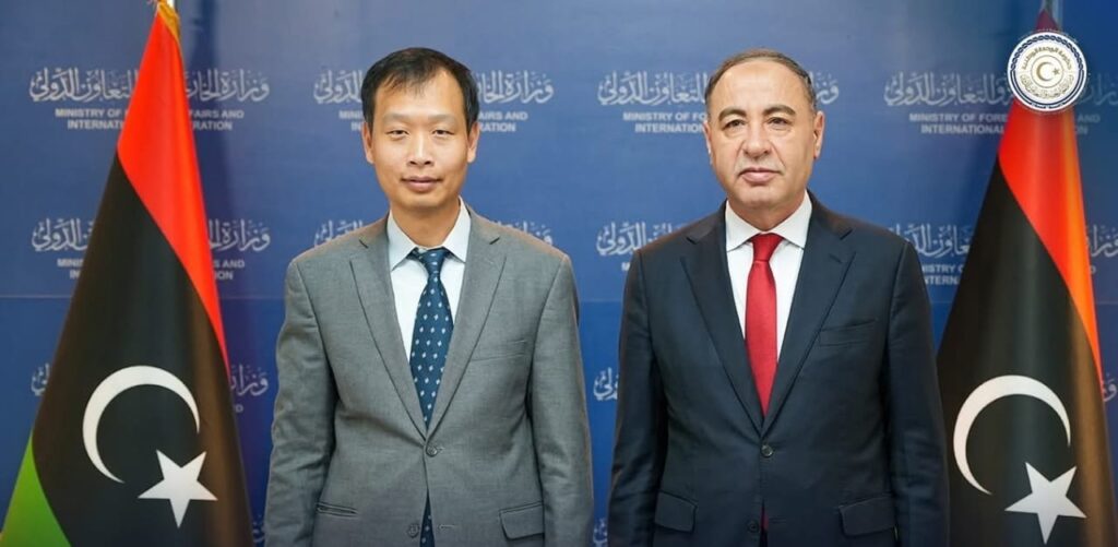 وزير خارجية ليبيا يستقبل سفير فيتنام الجديد