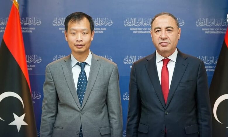 وزير خارجية ليبيا يستقبل سفير فيتنام الجديد