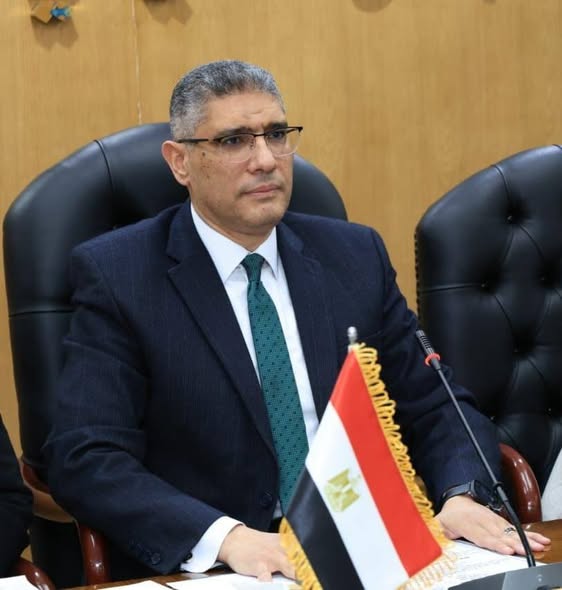 محافظ الجيزة يترأس المجلس التنفيذي لمتابعة استعدادات المحافظة لاستقبال شهر رمضان المبارك