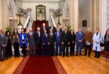 وزير الخارجية يلتقي أعضاء اللجنة الوطنية لآلية مراجعة النظراء الأفريقية