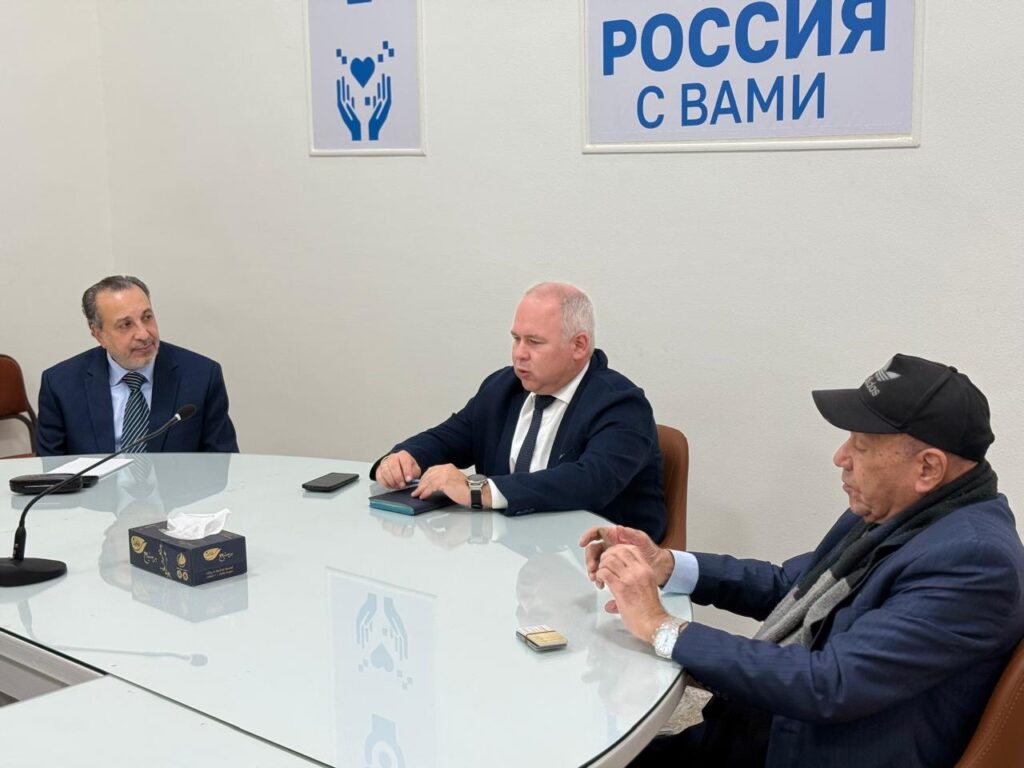 البيت الروسي يُرحب بالتعاون مع الخريجين البيت الروسي يُرحب بالتعاون مع الخريجين