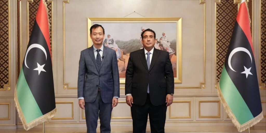 اعتماد سفير فيتنام الجديد لدي ليبيا وملامح مؤتمر الحزب الشيوعي الفيتنامي في فبراير