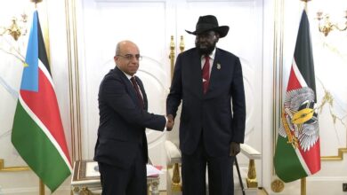 السفير المصري الجديد يقدم أوراق الاعتماد إلى رئيس جمهورية جنوب السودان السفير المصري الجديد يقدم أوراق الاعتماد إلى رئيس جمهورية جنوب السودان