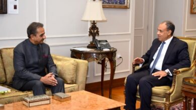 وزير الخارجية يستقبل وزير الدولة للشئون الخارجية الهندي