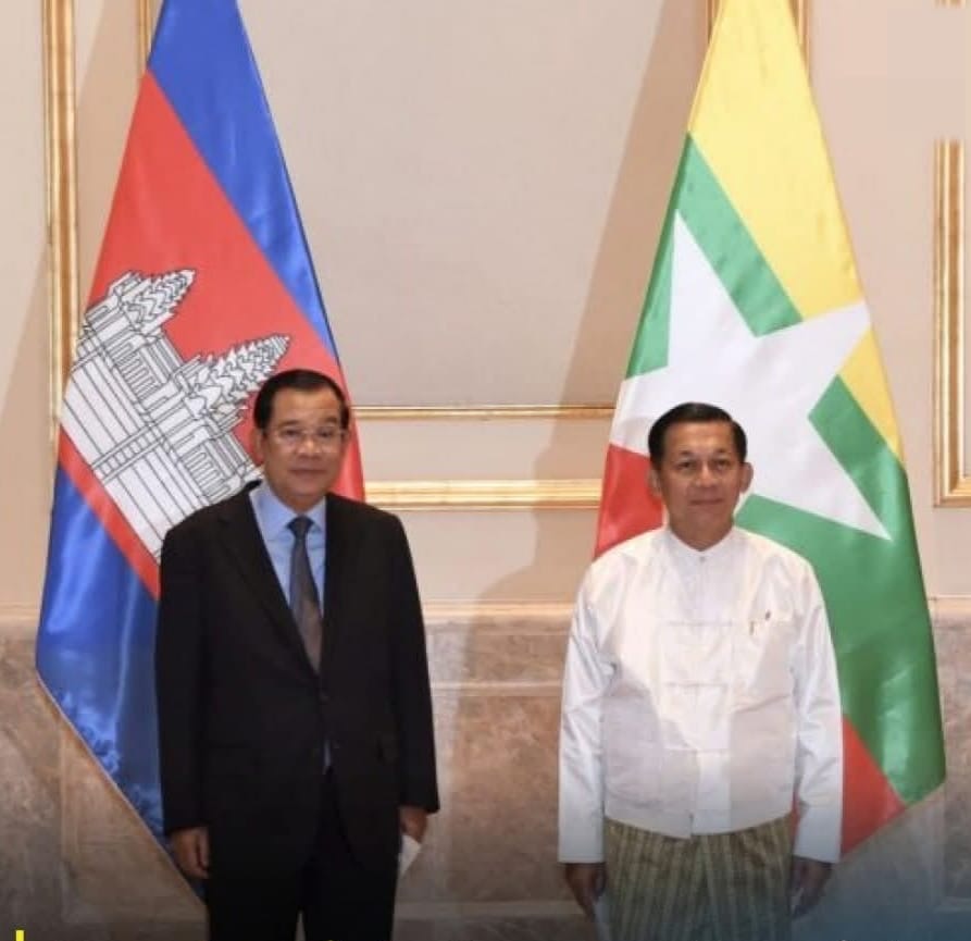 مادورو: فنزويلا ضحية تجارة المخدرات الكولومبية وكل الكوكايين في المنطقة ينتج هناك مادورو: فنزويلا ضحية تجارة المخدرات الكولومبية وكل الكوكايين في المنطقة ينتج هناك