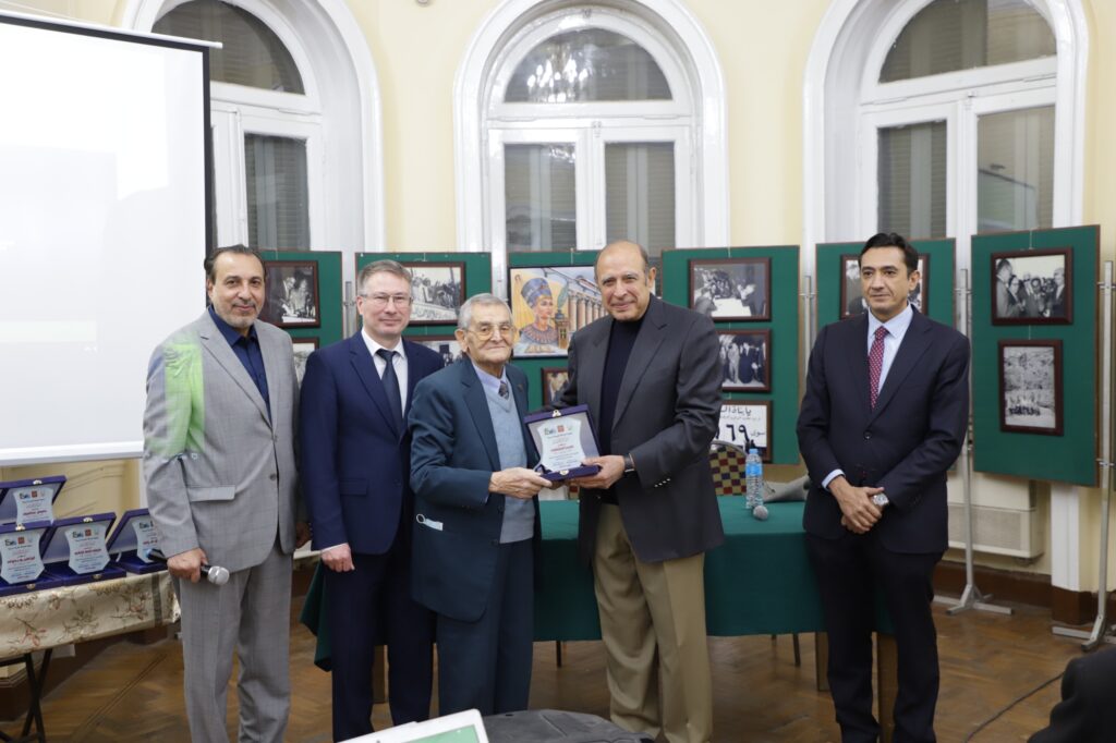 بحضور ابطال السد العالي  احتفالية روسية بالذكري ال 66 على وضع حجر الأساس