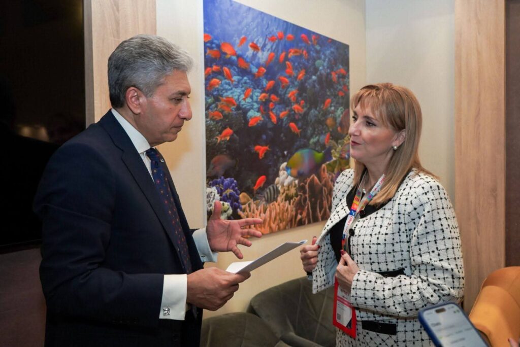 وزير السياحة والآثار يلتقي بالرئيس التنفيذي للمجلس العالمي للسفر والسياحة WTTC على هامش مشاركته في معرض FITUR 2026 بمدريد وزير السياحة والآثار يلتقي بالرئيس التنفيذي للمجلس العالمي للسفر والسياحة WTTC على هامش مشاركته في معرض FITUR 2026 بمدريد