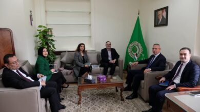 رئيس قطاع فلسطين بالجامعة العربية يبحث الأوضاع في الأراضي المحتلة مع مدير مكتب الأونروا