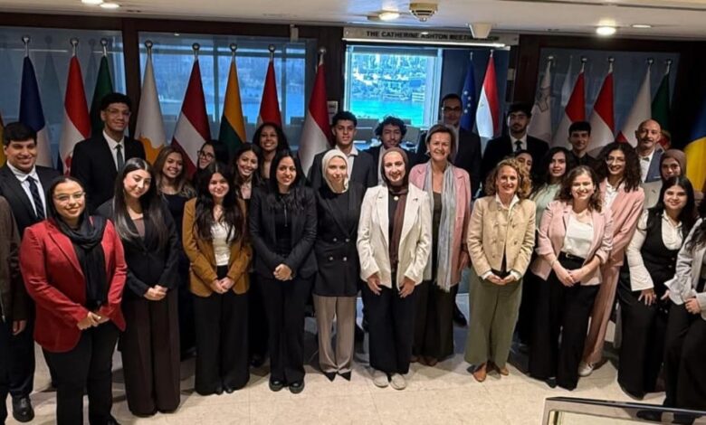 سفيرة الاتحاد الأوروبي في لقاء مع طلبة الجامعة الألمانية: مصر تفتح فرص حقيقية للشباب سفيرة الاتحاد الأوروبي في لقاء مع طلبة الجامعة الألمانية: مصر تفتح فرص حقيقية للشباب