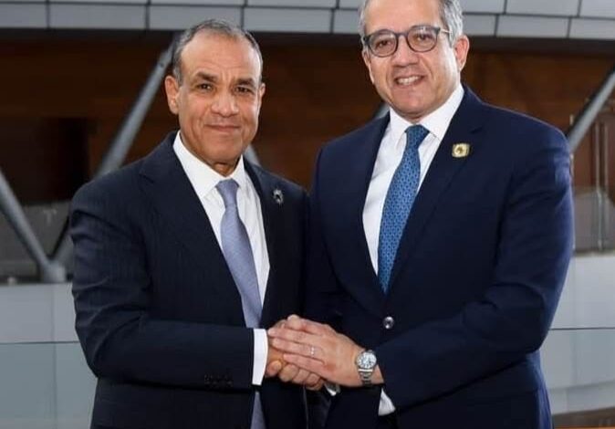 وزير الخارجية يلتقي مع الدكتور خالد العنانى مدير عام منظمة اليونسكو وزير الخارجية يلتقي مع الدكتور خالد العنانى مدير عام منظمة اليونسكو