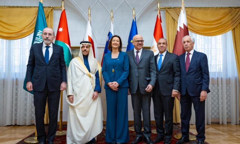 وزراء خارجية مصر والسعودية والأردن والبحرين وقطر يعقدون مباحثات مع نائبة رئيس الوزراء وزيرة خارجية سلوفينيا في العاصمة ليوبليانا