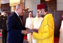 السفير المصري بالرباط يقدم أوراق اعتماده لجلالة الملك محمد السادس