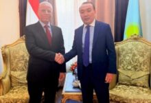 سفير العراق في القاهرة يبحث مع نظيره الكازاخستاني تعزيز العلاقات الثنائية والتعاون الدولي