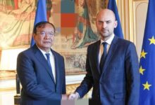 كمبوديا وفرنسا تناقشان النزاع الحدودي في مؤتمر القمة الفرانكوفونية في باريس