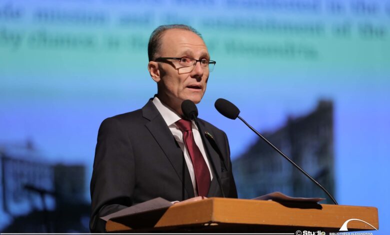 لغز الأصوات البلغارية في مكتبة الإسكندرية احتفالاً بالمأوية كتب رفعت عبد السميع لغز الأصوات البلغارية في مكتبة الإسكندرية احتفالاً بالمأوية كتب رفعت عبد السميع