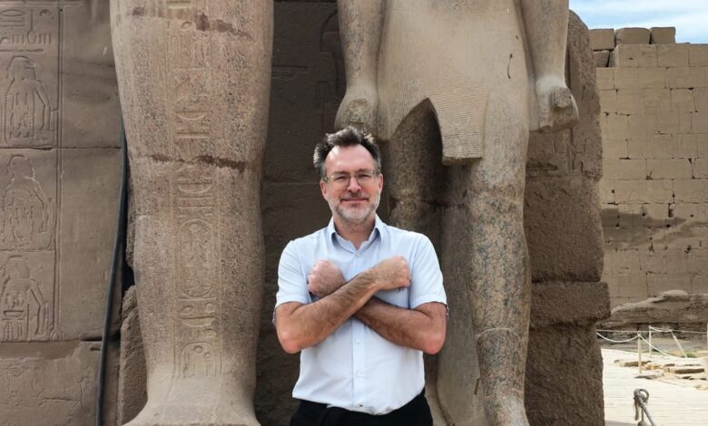 سفير كندا عاشق الاقصر