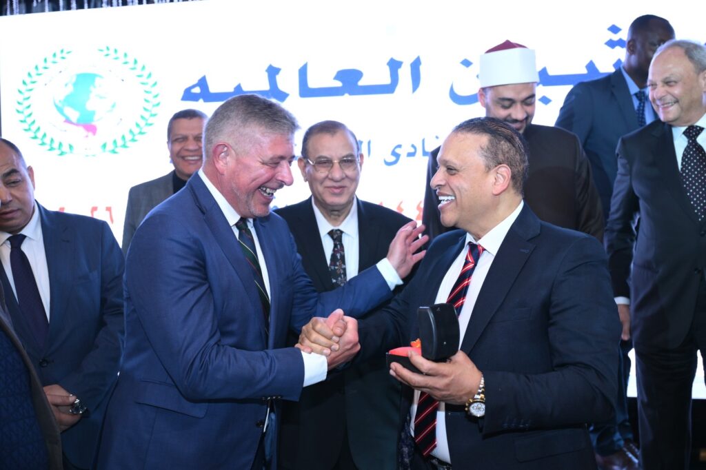 سفير الدانمارك الجديد ولقاء مع رئيس هيئة الشبان العالمية لمزيد من التعاون وتبادل الخبرات