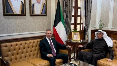 تعزيز التعاون بين دولة الكويت وقطاع فلسطين بالجامعة العربية في لقاء الأمين العام المساعد