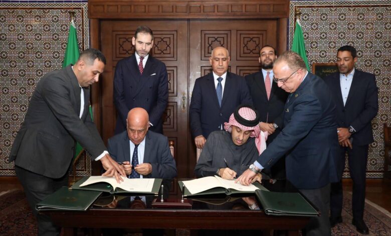 توقيع مذكرة تفاهم بين جامعة الدول العربية والاتحاد الدولي للسيارات FIA