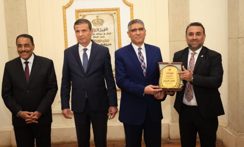 وزير الزراعة ومحافظو مطروح والقاهرة والجيزة يتفقدون النسخة السادسة لمهرجان القاهرة الدولي للتمور بالمتحف الزراعي