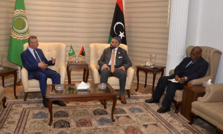 “لقاء ليبي فلسطيني بالجامعة العربية يستعرض التحديات الإنسانية وبوادر تشكّل نظام دولي جديد” “لقاء ليبي فلسطيني بالجامعة العربية يستعرض التحديات الإنسانية وبوادر تشكّل نظام دولي جديد”