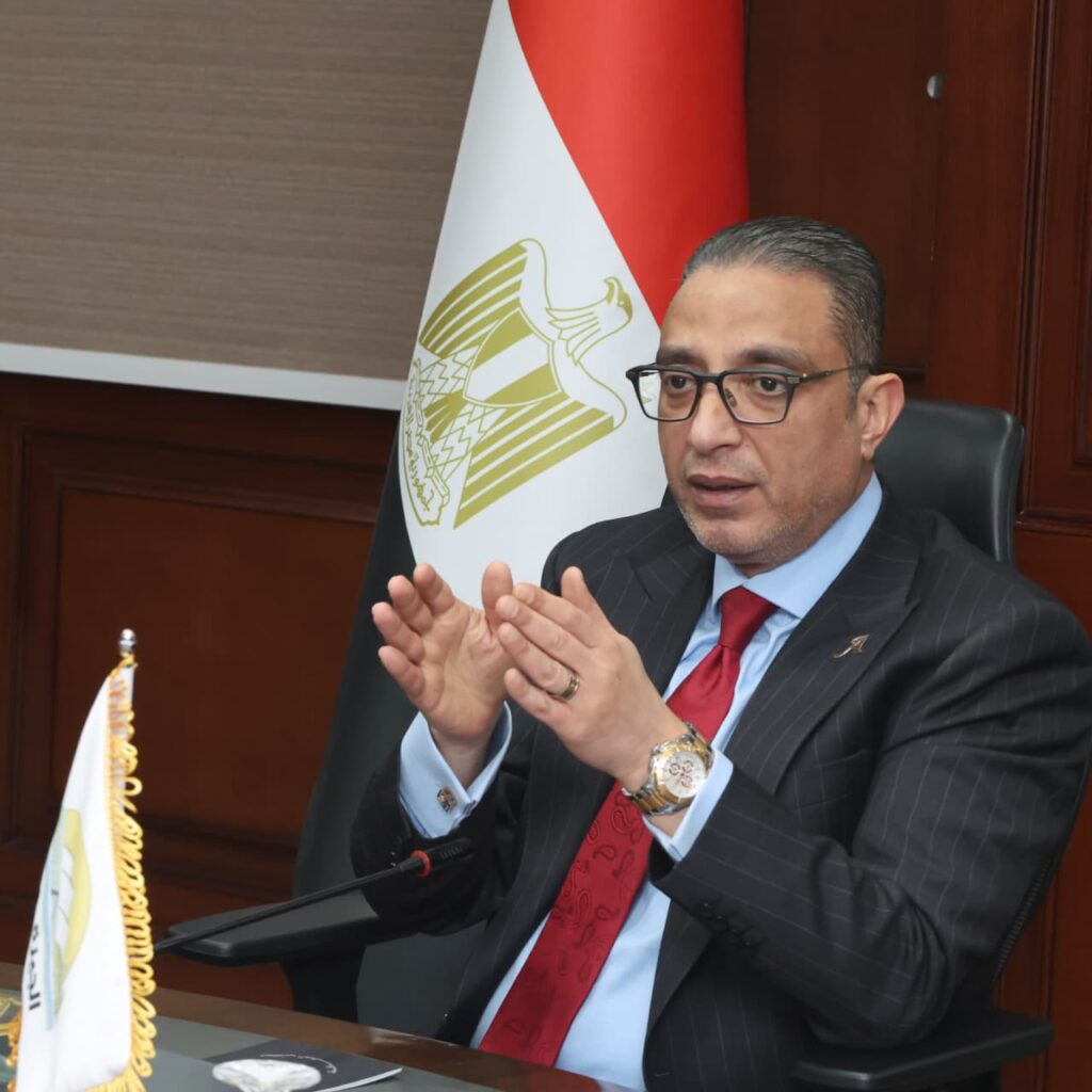 محافظ الجيزة: ضبط 24 عربة كارو وتروسيكل خلال حملات مكثفة لمواجهة النباشين والفرز العشوائي محافظ الجيزة: ضبط 24 عربة كارو وتروسيكل خلال حملات مكثفة لمواجهة النباشين والفرز العشوائي