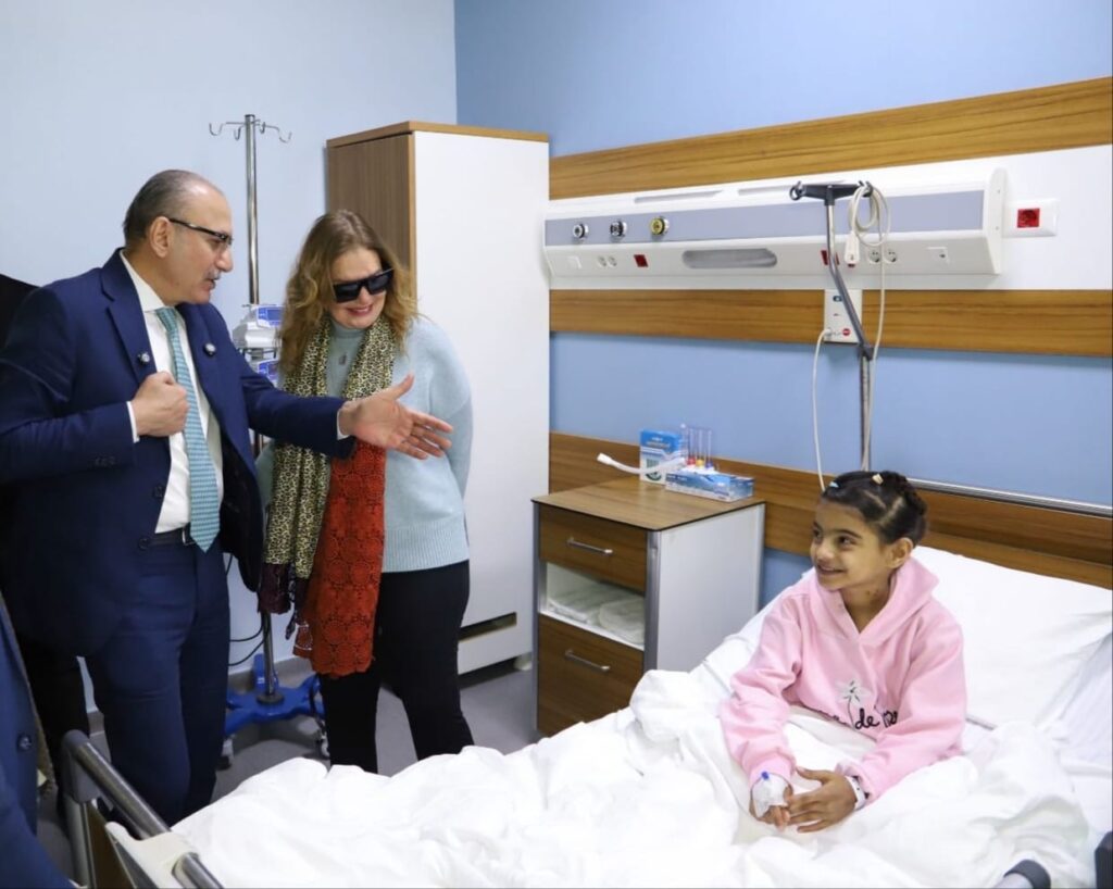 سفير تركيا لدى القاهرة صالح موطلو شن يزور مستشفى الناس الخيري سفير تركيا لدى القاهرة صالح موطلو شن يزور مستشفى الناس الخيري