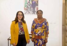 السفيرة المصرية تلتقي بوزيرة الخارجية الجابونية