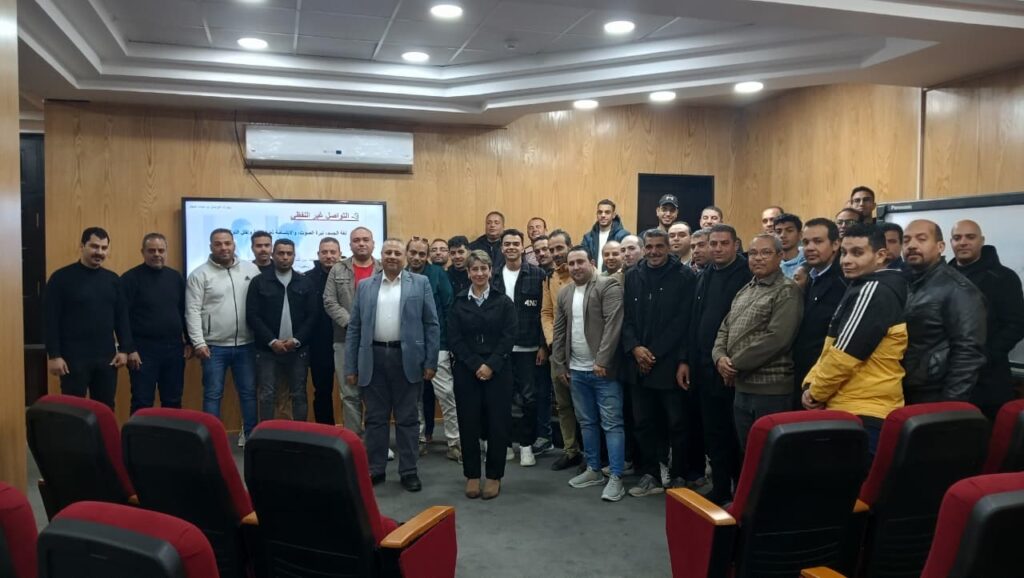 شركة ميناء القاهرة الجوي تنفذ البرنامج المتخصص ” فن و مهارات التواصل مع الجمهور “