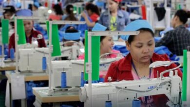 قطاع الملابس في كمبوديا ينتعش مع افتتاح 301 مصنع جديد وارتفاع الصادرات بنسبة 15%