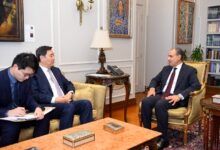 وزير الخارجية يستقبل المبعوث الصيني للشرق الأوسط