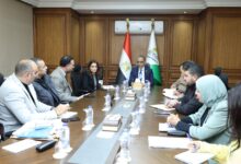 محافظ الجيزة يعقد اجتماعًا موسعًا لوضع حلول جذرية للمشكلات في حدائق الأهرام لتحسين الخدمات المقدمة للمواطنين