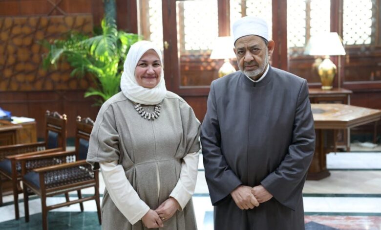 الطلبة الوافدين في قلب وعقل فضيلة الإمام الأكبر شيخ الأزهر وله كل الحب والتقدير