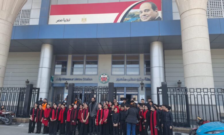 أنغام الوفاء في المترو.. الثقافة تحتفي بيوم الشهيد بين الجمهور بمحطة مترو عدلي منصور. أنغام الوفاء في المترو.. الثقافة تحتفي بيوم الشهيد بين الجمهور بمحطة مترو عدلي منصور.